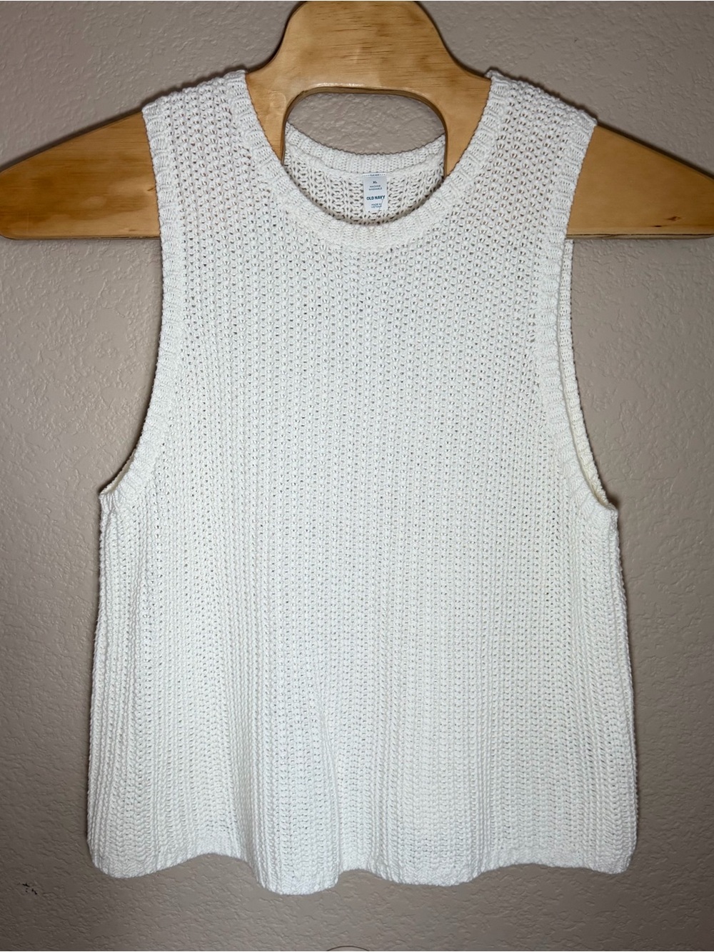 Old Navy Cream Knit Sleeveless Crewneck Sweater